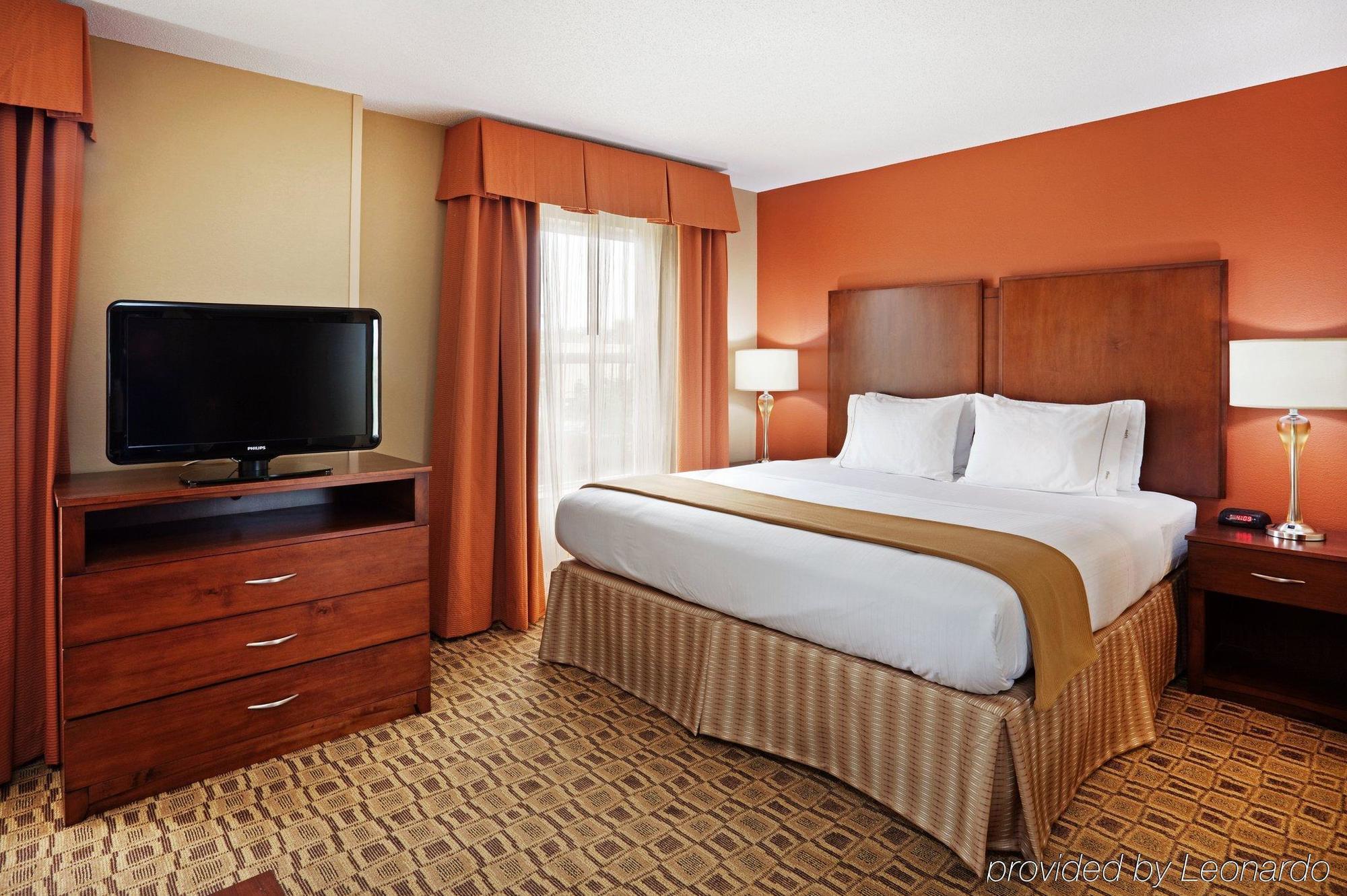 Comfort Suites Near Birkdale Village- Huntersville Phòng bức ảnh