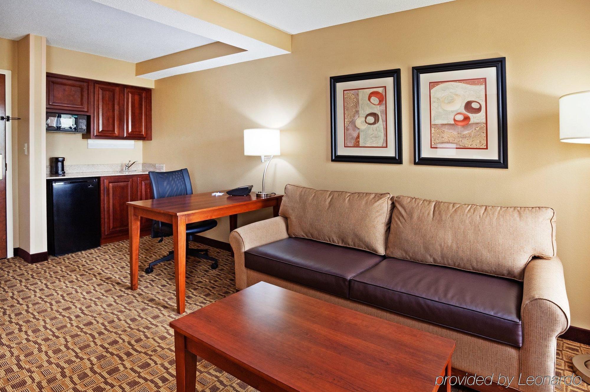 Comfort Suites Near Birkdale Village- Huntersville Phòng bức ảnh